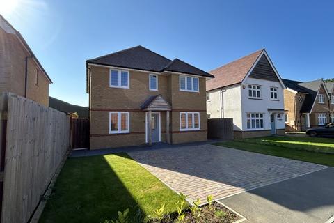 4 bedroom detached house for sale, Broadclough Way, Maidstone, Kent, ME17 3UX