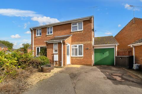 2 bedroom semi-detached house for sale, Earsham Drive, King's Lynn, Norfolk, PE30