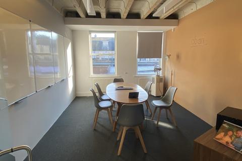 Office to rent, 18, Brighton BN2