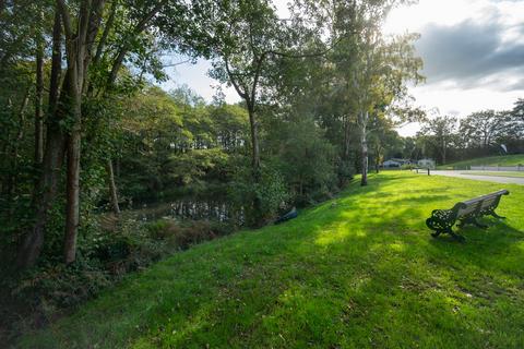 undefined, Godalming, Surrey, GU8