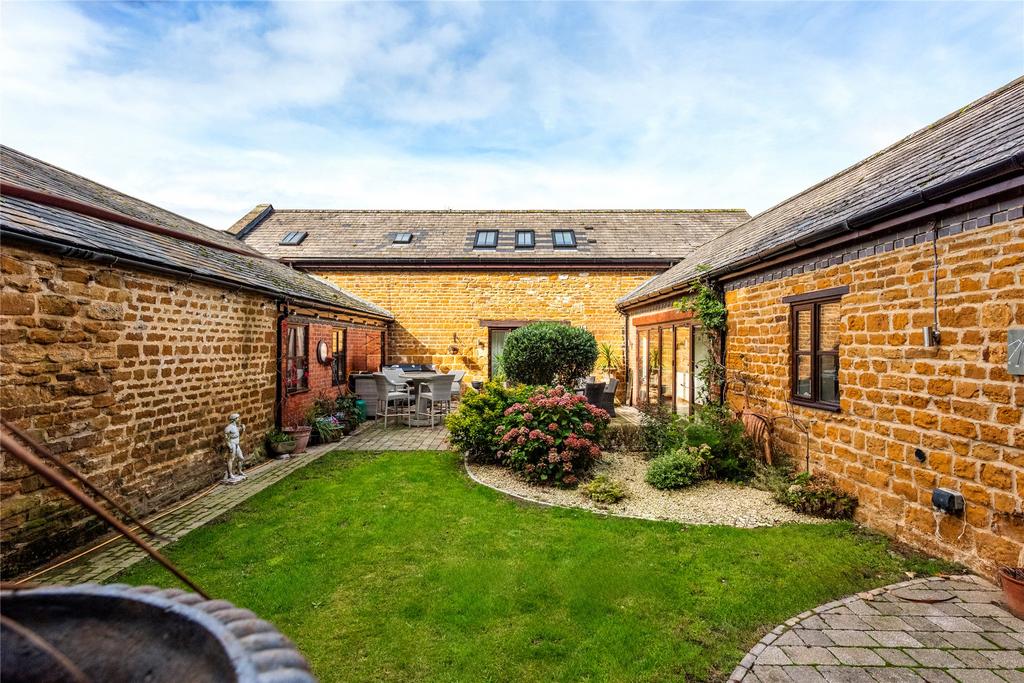 Courtyard Garden