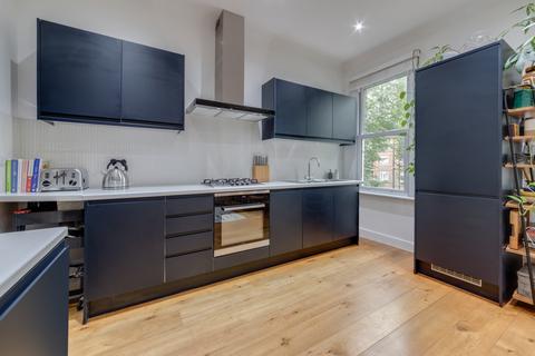 2 bedroom flat for sale, Barry Road,  London, SE22