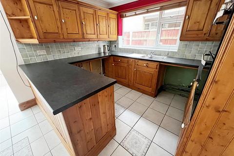 3 Old Main Road, Barnoldby Le Beck, Grimsby, DN37 0BE