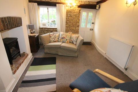 3 bedroom terraced house to rent, Alfred Terrace, Chipping Norton OX7