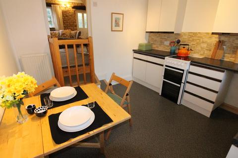 3 bedroom terraced house to rent, Alfred Terrace, Chipping Norton OX7