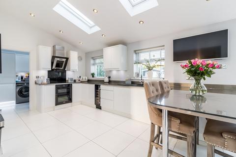 5 bedroom detached house for sale, Seymour Road, Ringwood BH24