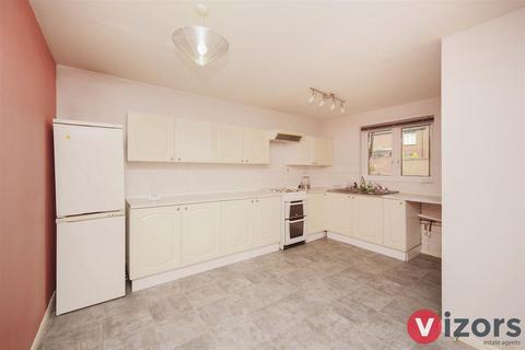 3 bedroom end of terrace house for sale, Mickleton Close, Oakenshaw, Redditch