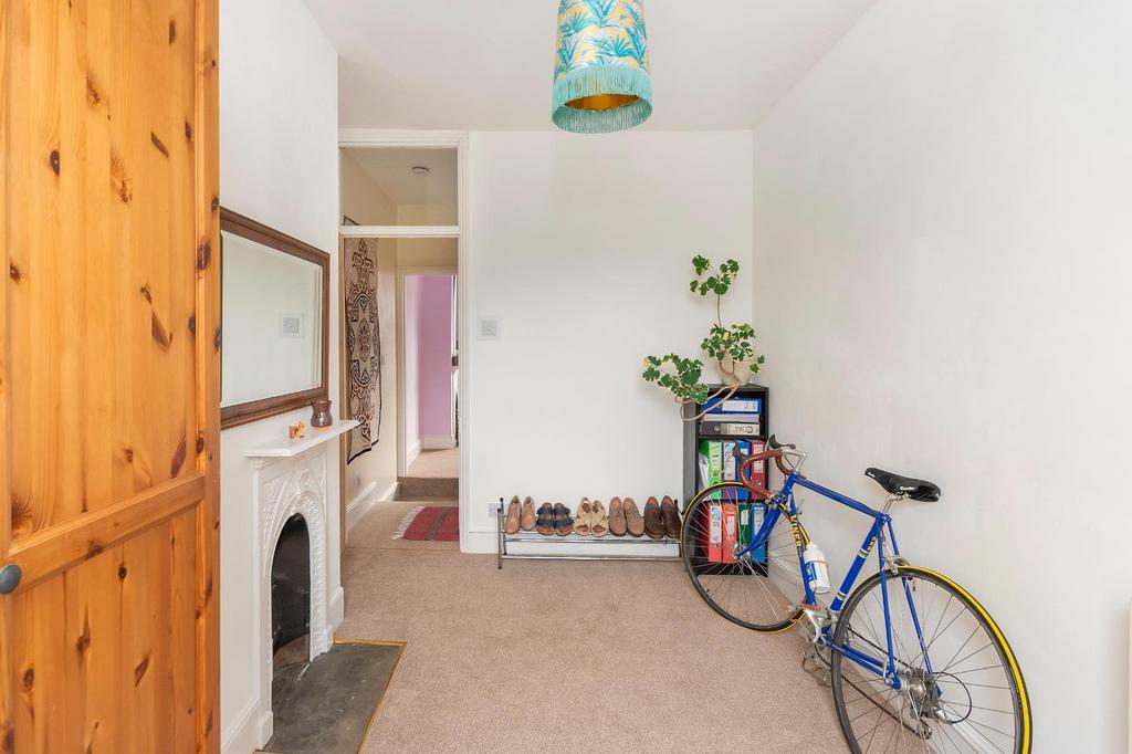 2 P0 RHD - Bedroom A.jpg