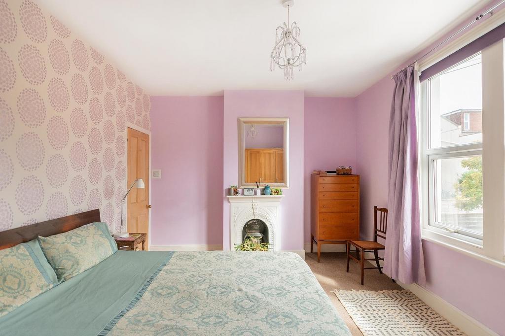 2 P0 RHD - Bedroom F.jpg
