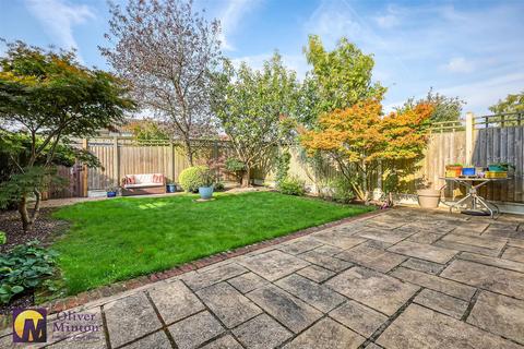 3 bedroom detached house for sale, Millers Lane, Stanstead Abbotts