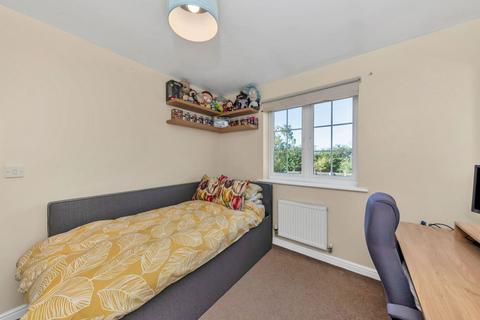 3 bedroom terraced house for sale, Foxglove Way, Huntingdon PE26