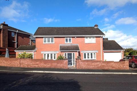 4 bedroom detached house for sale, Heolgerrig, Merthyr Tydfil CF48