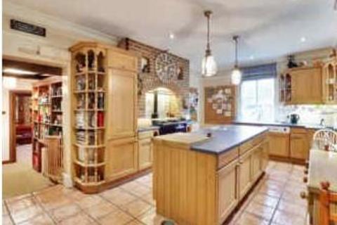 undefined, Hophurst Lane, Crawley RH10