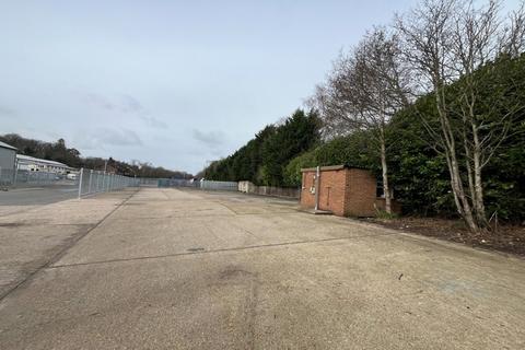 Land to rent - Wallage Lane, Crawley RH10