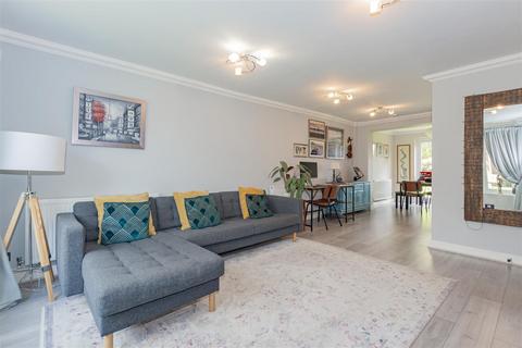 79 Glebelands, Dartford, DA1 4RY