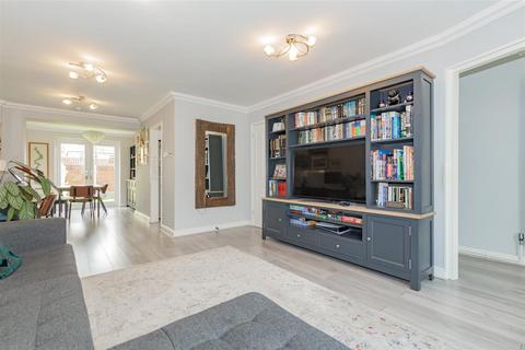 79 Glebelands, Dartford, DA1 4RY