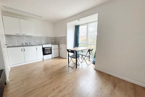 1 bedroom flat for sale, Winchester