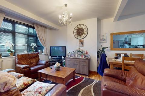 undefined, Inverness Avenue, Enfield, Greater London, EN1
