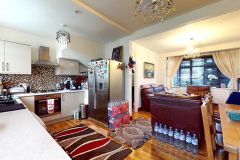 undefined, Inverness Avenue, Enfield, Greater London, EN1