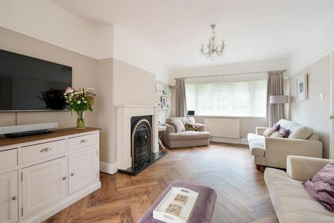 4 bedroom semi-detached house for sale, Fearnville Drive, Leeds LS8