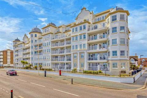 2 bedroom flat to rent, The Esplanade, West Sussex PO21