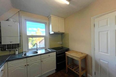 Studio to rent, Woodbridge Road, Guildford GU1