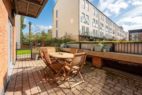 1 bedroom flat for sale, Black Horse Lane, York YO1 7NE