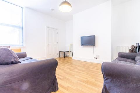 6 bedroom maisonette to rent, Glenthorn Road, Jesmond