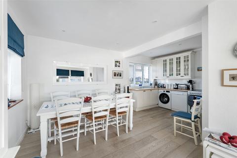 4 bedroom flat for sale, South Drive, Ferring, Worthing, West Sussex, BN12