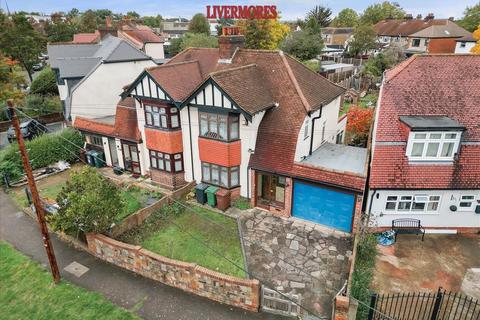 3 bedroom semi-detached house for sale, Lingfield Avenue, Dartford