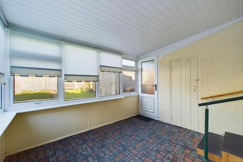 2 bedroom semi-detached bungalow for sale, Graeme Road, bridlington