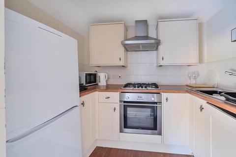 2 bedroom apartment to rent, High Street,  Waddesdon,  HP18