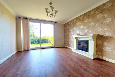 2 bedroom flat for sale, Church Avenue, Stourport-On-Severn