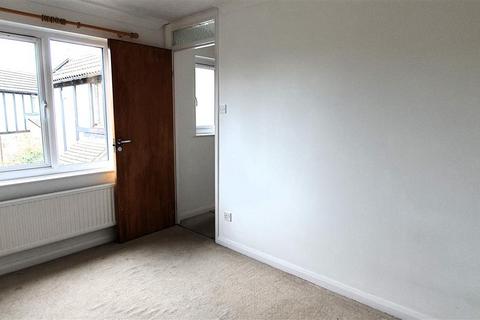 8 Kendal Close, Feltham, TW14 9QG