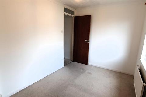 8 Kendal Close, Feltham, TW14 9QG