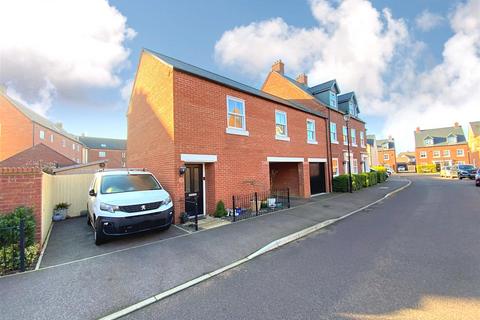 1 Wilfrid Lane, Great Denham, Bedford, MK40 4SW