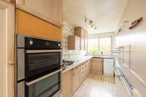 61 Roull Road, Edinburgh, EH12 7JR