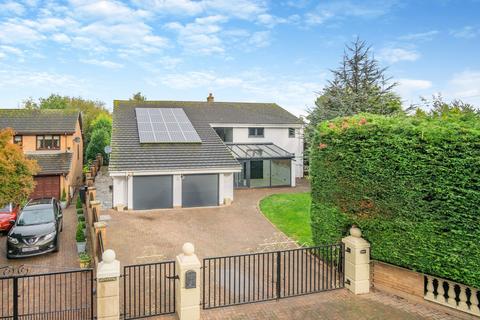 5 bedroom detached house for sale, Bennetts Lane, Hawarden, CH5