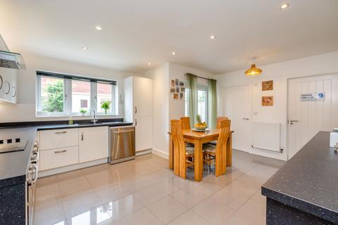36 Beeby Way, Broughton, Chester, CH4 0TP
