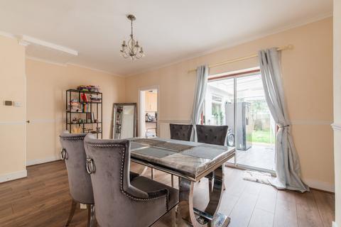 15 Napier Road, Northfleet, Gravesend, DA11 7BZ