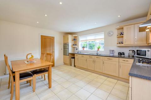 4 bedroom detached house for sale, Little Roodee, Hawarden, CH5