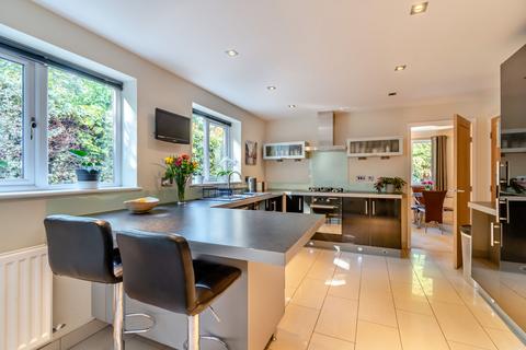 9 Eliot Close, Hawarden, Deeside, CH5 3TW