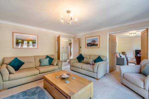 9 Eliot Close, Hawarden, Deeside, CH5 3TW