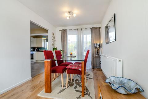 67 Englefield Avenue, Connahs Quay, Deeside, CH5 4SY