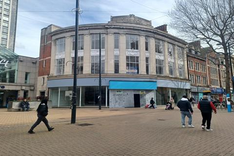 Retail property (high street) to rent, Croydon CR0