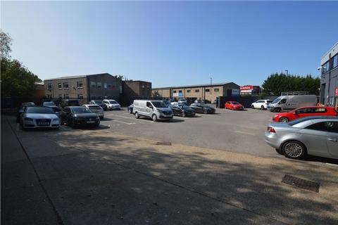 Industrial park to rent, Coulsdon CR5