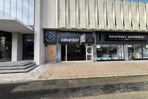 Retail property (high street) to rent, Dingwall Road, Croydon CR0