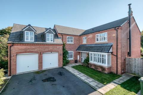 5 bedroom detached house for sale, Whitley Close, Hartlebury, Kidderminster, DY11 7TY