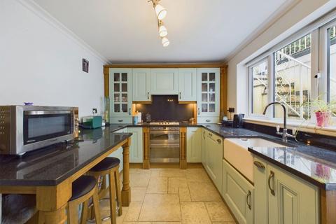 3 bedroom end of terrace house for sale, Church Street, Par PL24