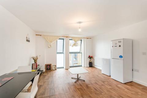 London Road, Croydon, CR0